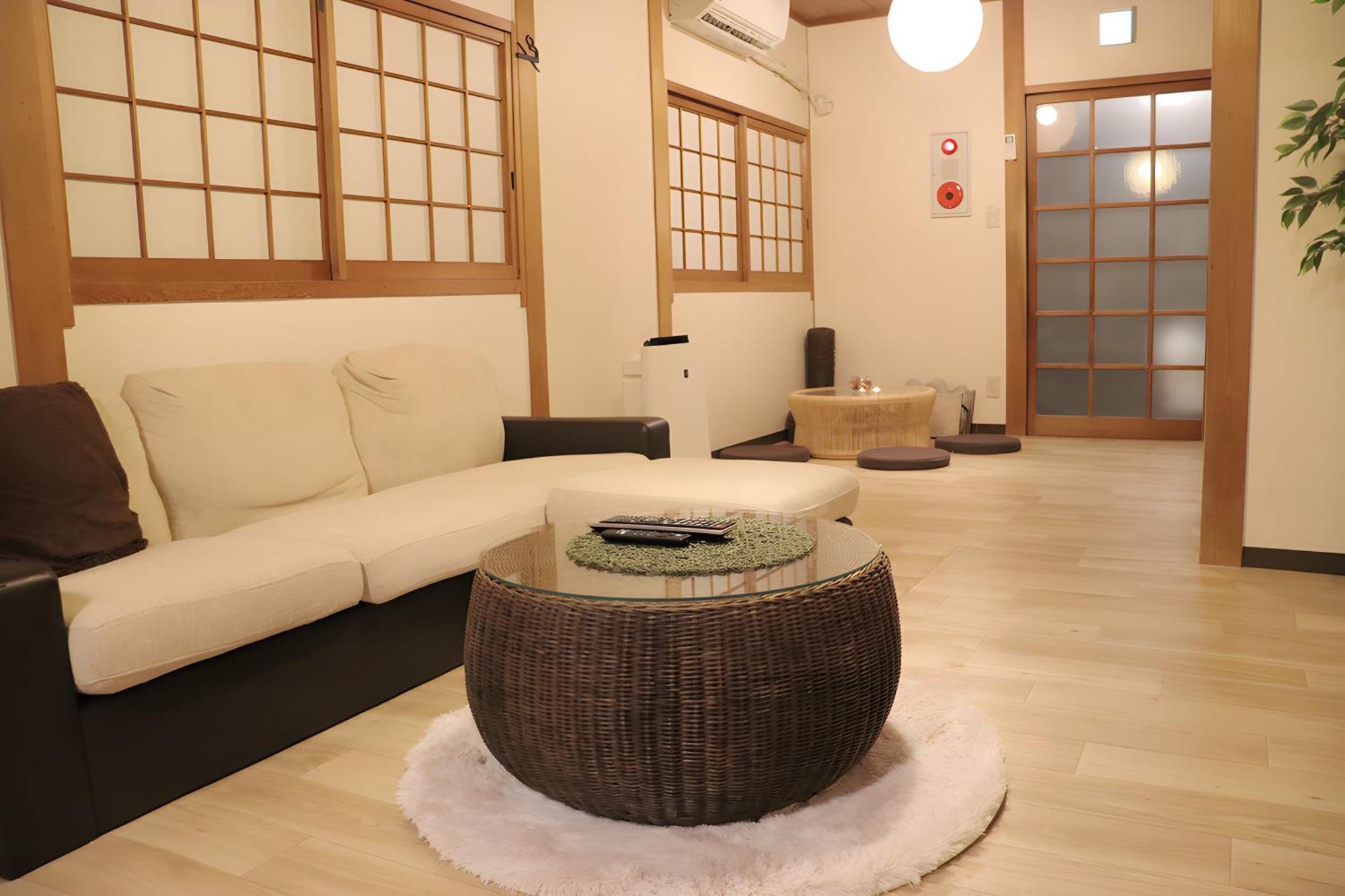 Renewal 天神橋筋六丁目駅徒歩2分 屋上テラス付き一軒家 天満居酒屋街2分 梅田10分 難波15分 Villa Osaka Ngoại thất bức ảnh